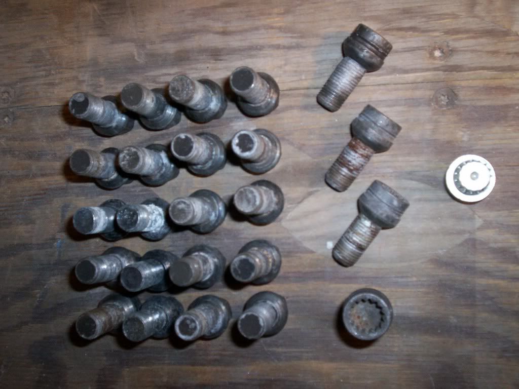 FS 20 Lugs nuts, and 4 Locking Lug nuts VW Vortex Volkswagen Forum